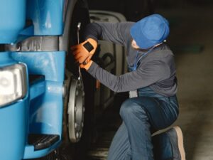Minimizing Downtime with Mobile Truck Repair Service