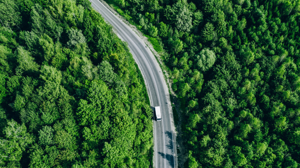 24/7 Roadside Assistance For Truckers.